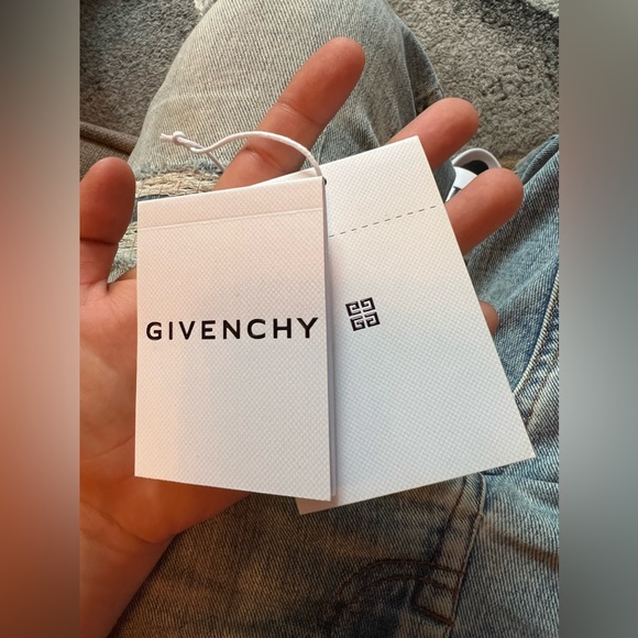 GIVENCHY PUFFER VEST - Picture 7 of 11